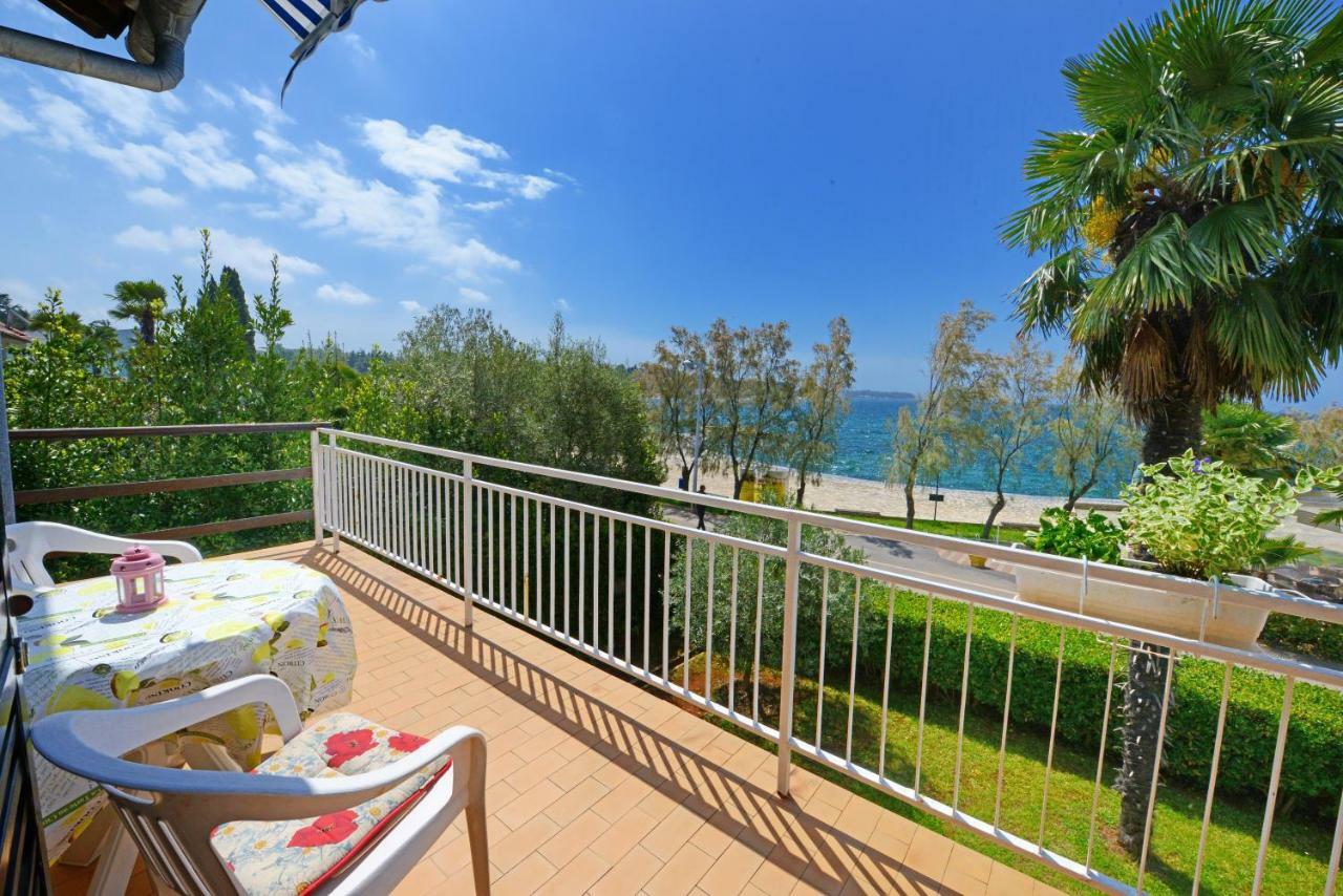 Beautiful Apartments First Row To The Sea Porec Luaran gambar
