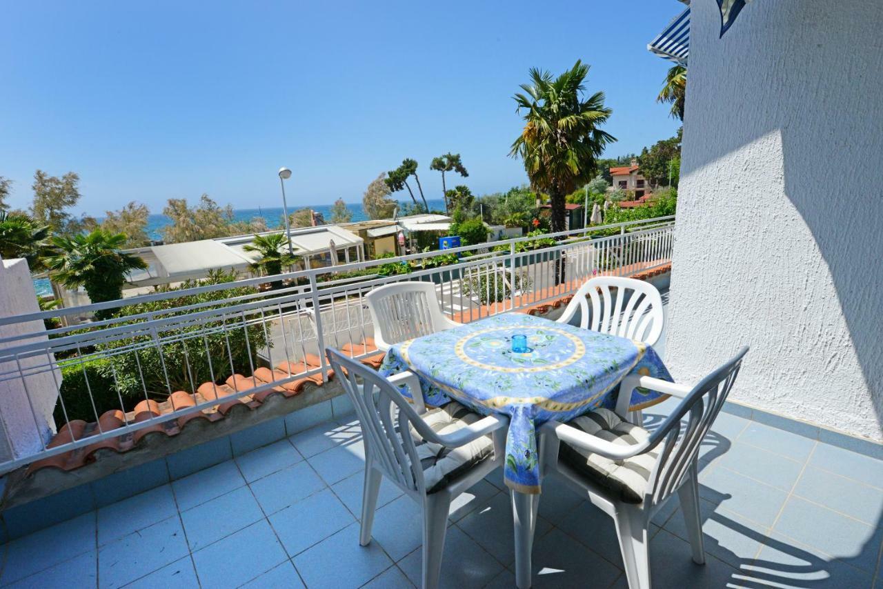 Beautiful Apartments First Row To The Sea Porec Luaran gambar